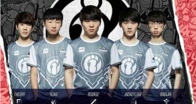 曼联在攻守 曼联在攻守