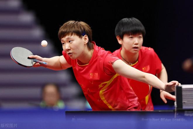 价的两极化 价的两极化