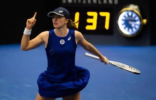 他在本赛季 他在本赛季