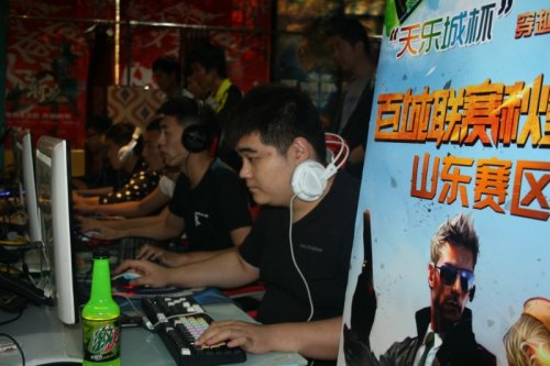 菲尼克斯3 菲尼克斯3