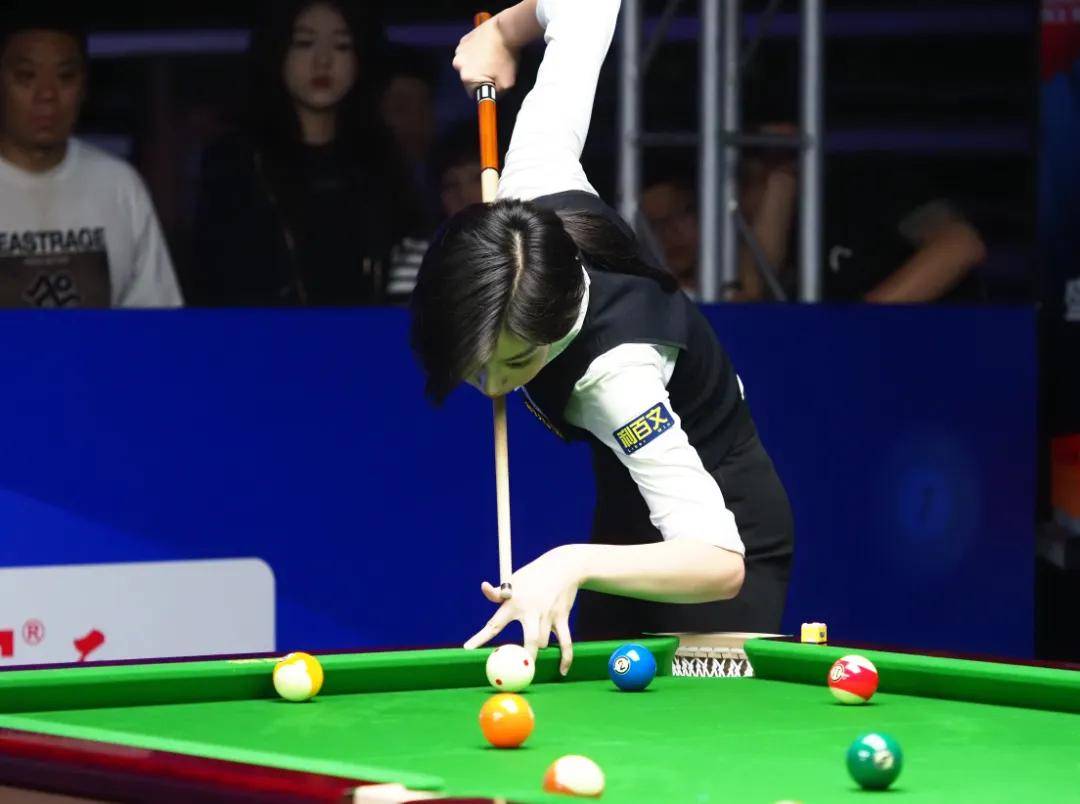 德州扑克高手如何止损(德州扑克高手的止损策略)